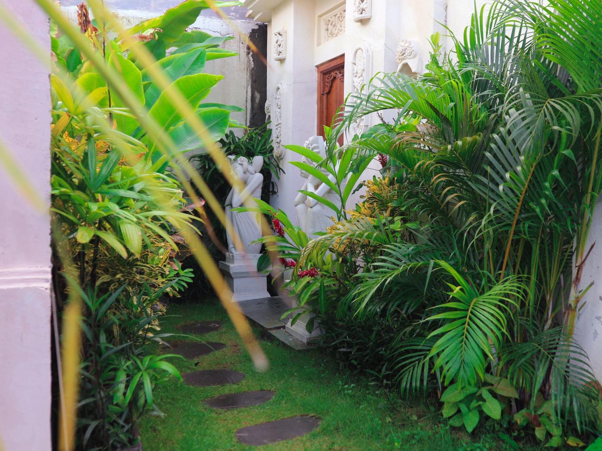 Villa Sinergi 2Br Tranquil Villa In Seminyak エクステリア 写真