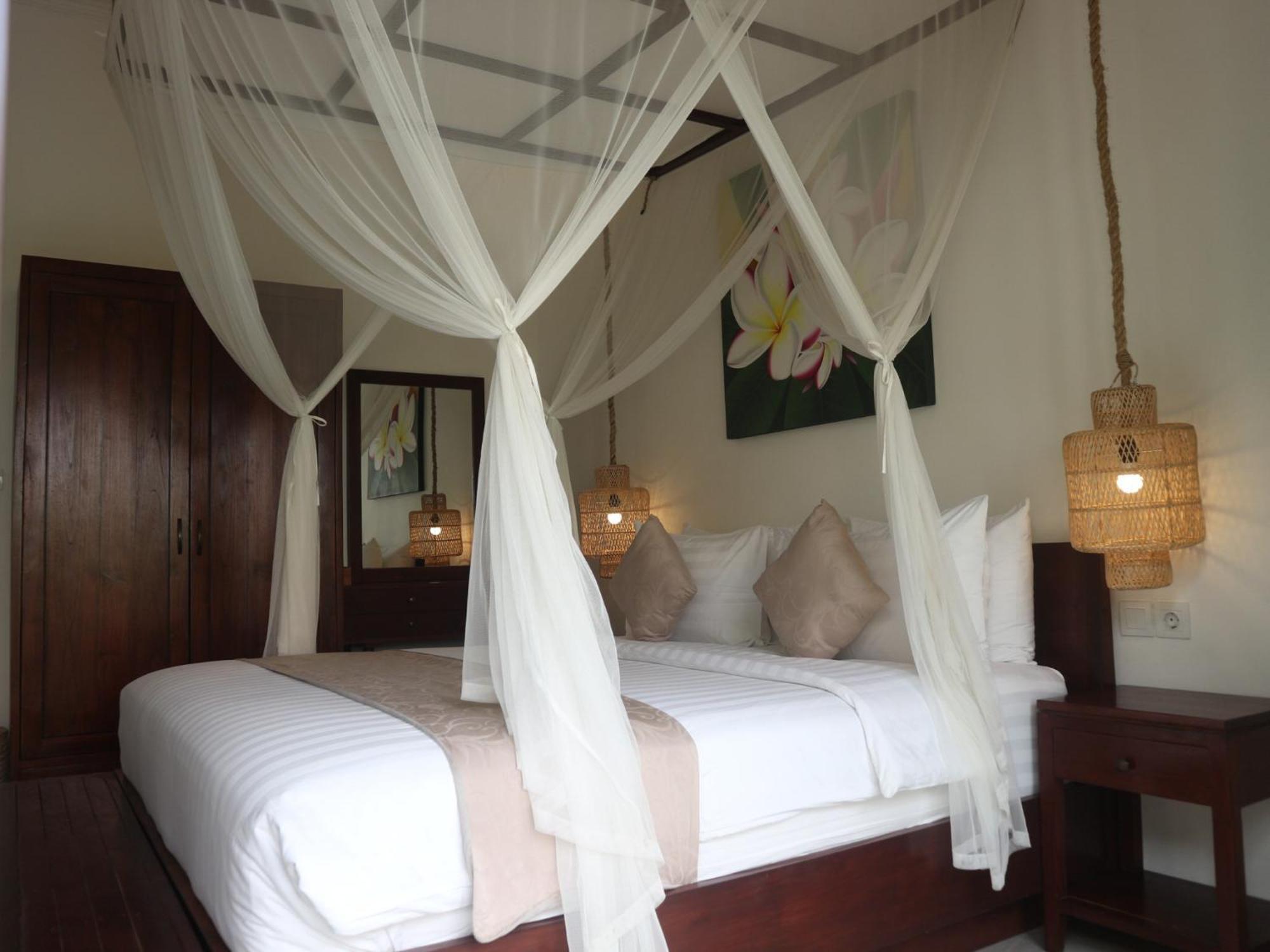 Villa Sinergi 2Br Tranquil Villa In Seminyak エクステリア 写真